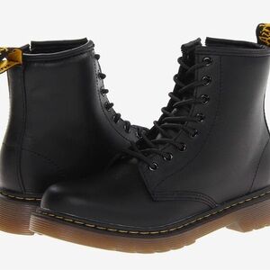 Black leather dr martens big kid size 7